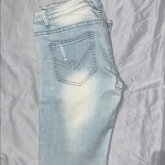 Jeans - Picture 2 of 4